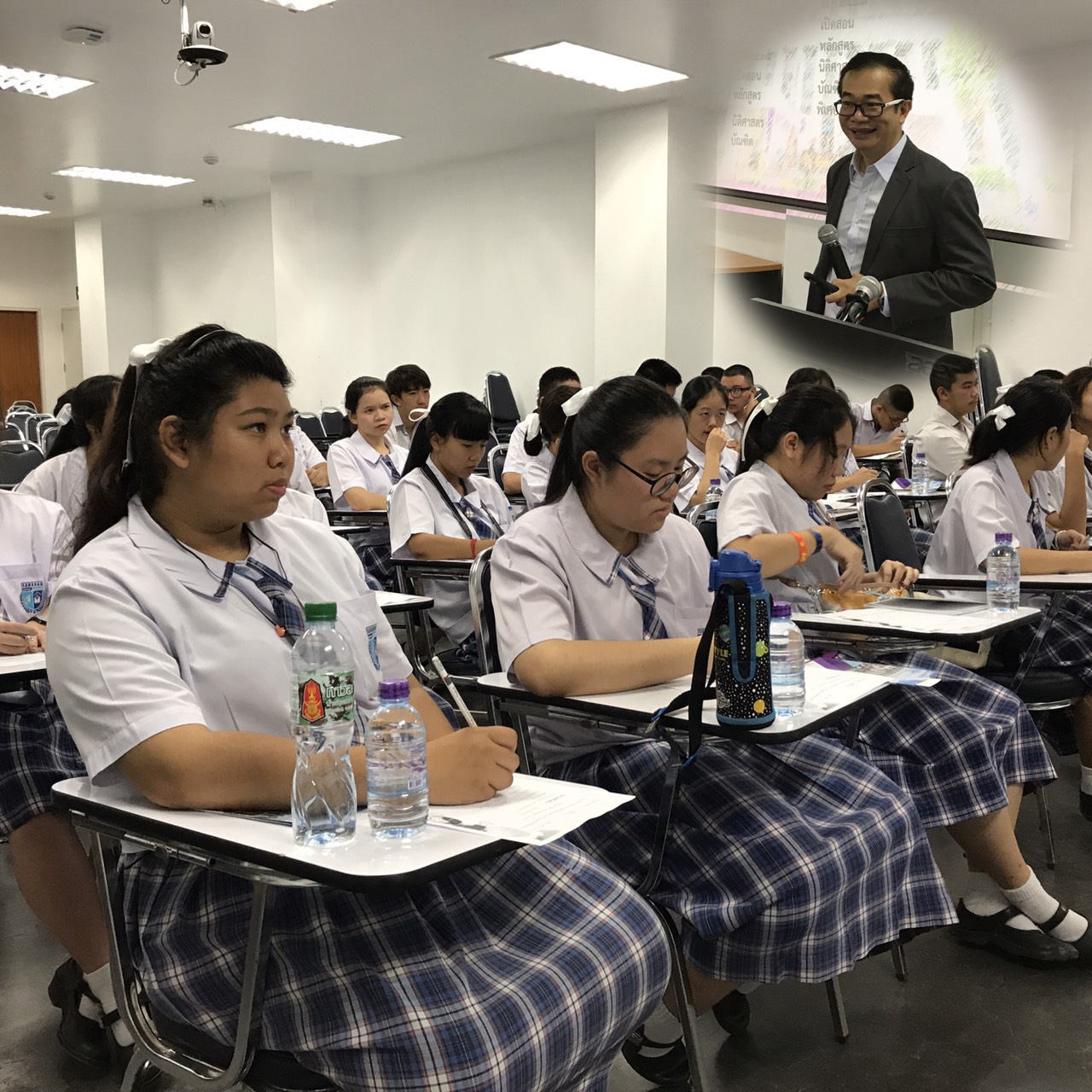 คณะนิติศาสตร์ มหาวิทยาลัยเชียงใหม่ ให้การต้อนรับคณะครูและนักเรียน ชั้นมัธยมศึกษาปีที่ 5 โรงเรียนสารสาสน์วิเทศเชียงใหม่ คณะนิติศาสตร์ มหาวิทยาลัยเชียงใหม่ ให้การต้อนรับคณะครูและนักเรียน ชั้นมัธยมศึกษาปีที่ 5 โรงเรียนสารสาสน์วิเทศเชียงใหม่