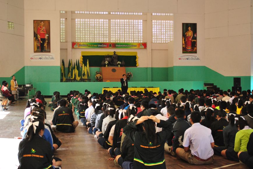 โครงการคลินิกกฎหมายสัญจร ครั้งที่ 3/2554 ณ โรงเรียนเทพศิรินทร์ อำเภอสันป่าตอง จังหวัดเชียงใหม่