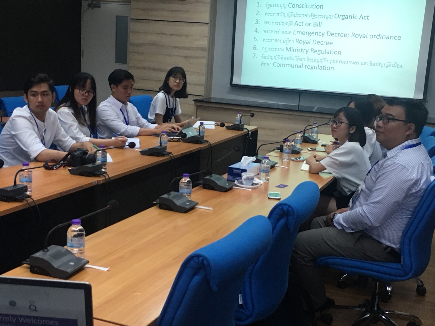 ต้อนรับคณาจารย์และนักศึกษาจากHoChiMinh City University of Law, Vietnam
