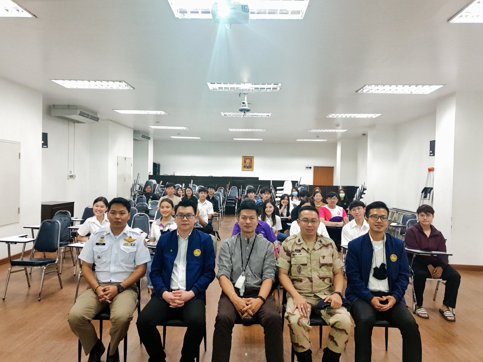 โครงการเปิดโลกนิติศาสตร์ : เส้นทางสู่วิชาชีพ (ซ๊ะป๊ะอาชีพ) ครั้งที่ 1 หัวข้อ “เส้นทางสู่การเป็นปลัดอำเภอ/นักปกครอง” โครงการเปิดโลกนิติศาสตร์ : เส้นทางสู่วิชาชีพ (ซ๊ะป๊ะอาชีพ) ครั้งที่ 1 หัวข้อ “เส้นทางสู่การเป็นปลัดอำเภอ/นักปกครอง”