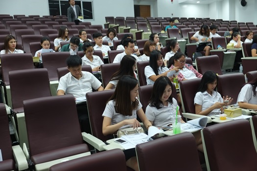 คณะนิติศาสตร์ จัดโครงการปัจฉิมนิเทศนักศึกษาชั้นปีที่ 4 ประจำปีการศึกษา 2558