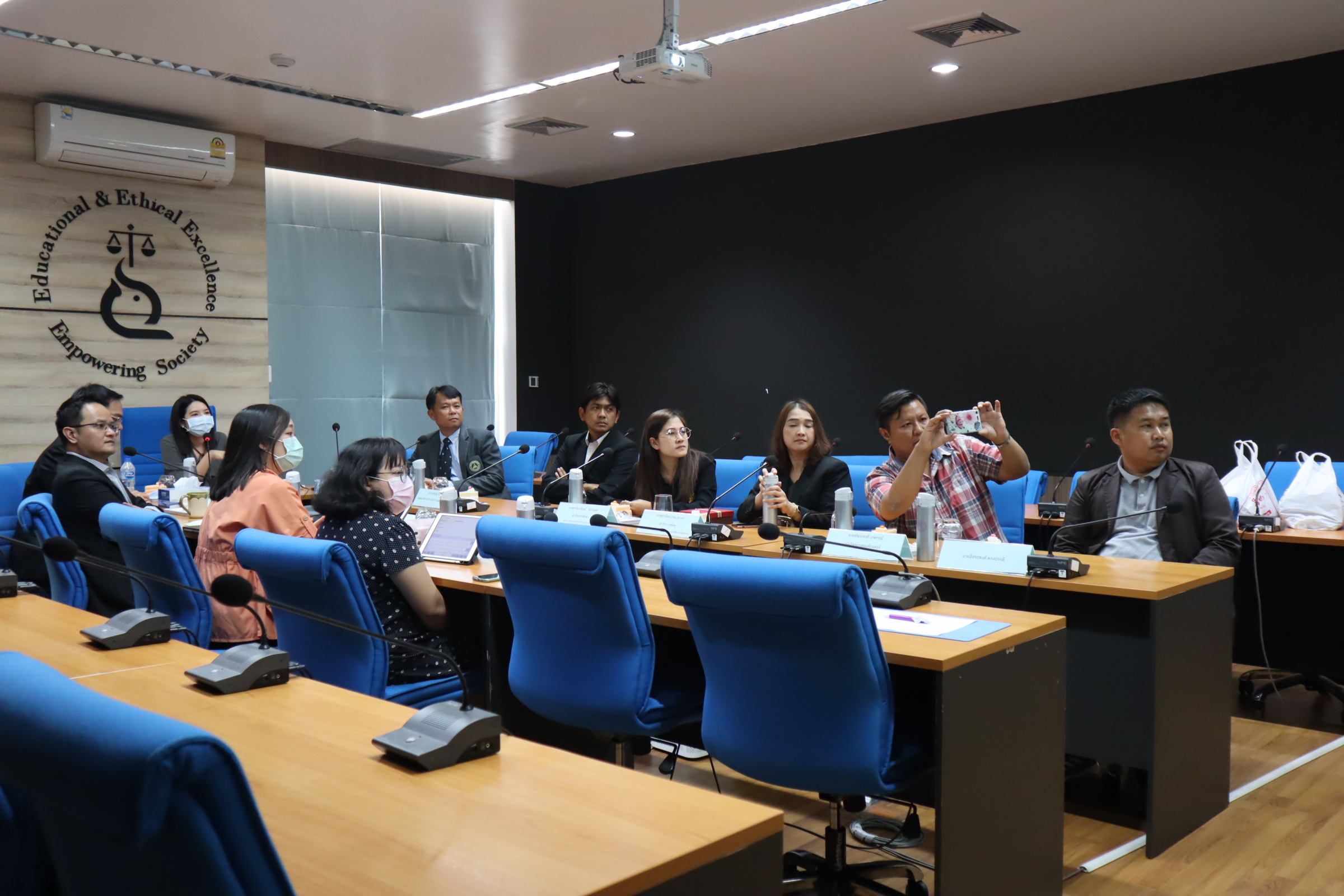 คณะนิติศาสตร์ มหาวิทยาลัยอุบลราชธานี ศึกษาดูงานคณะนิติศาสตร์ มหาวิทยาลัยเชียงใหม่