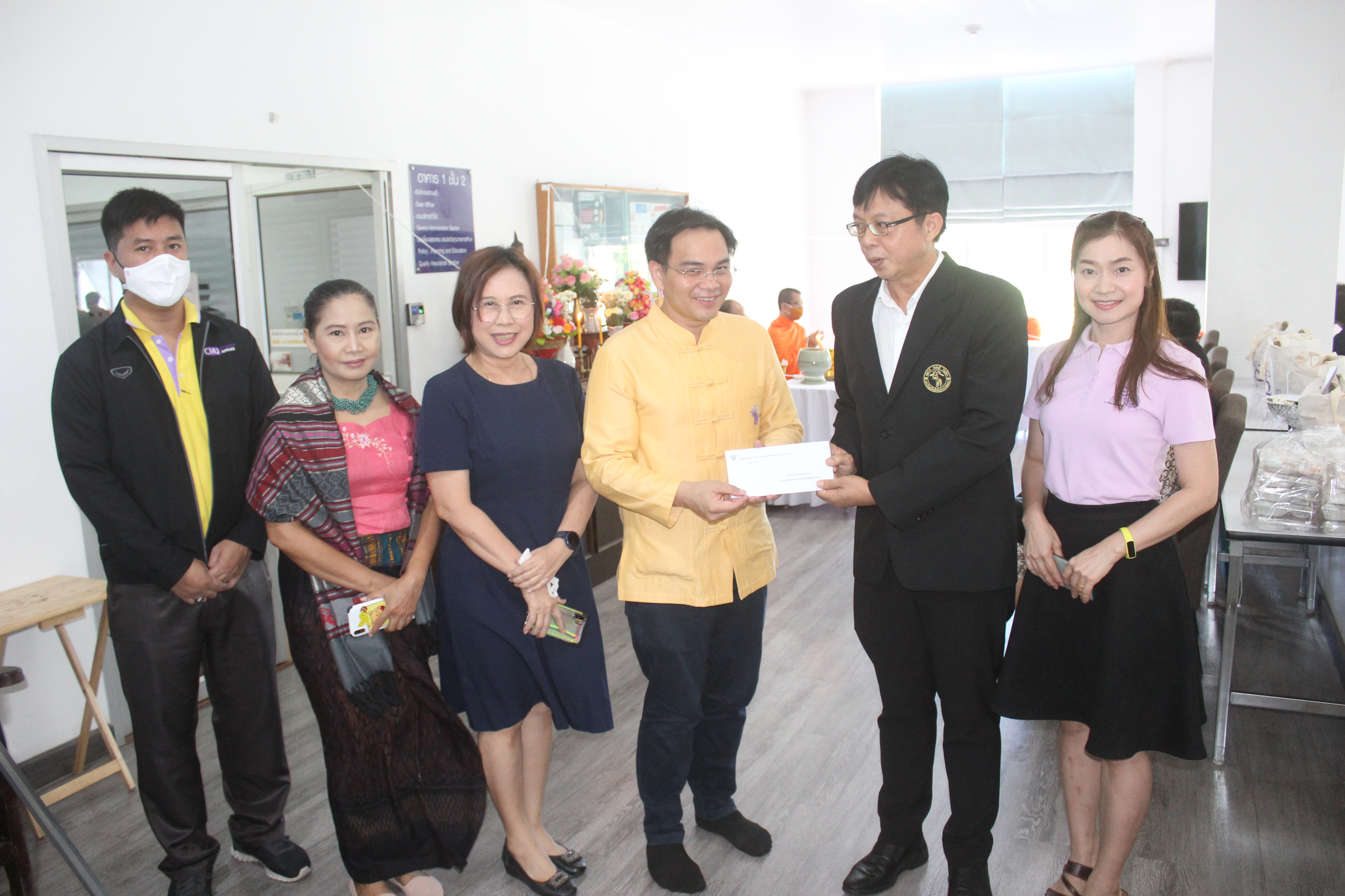 พิธีทำบุญคณะประจำปี 2563 ณ อาคารเรียนและบริหาร คณะนิติศาสตร์