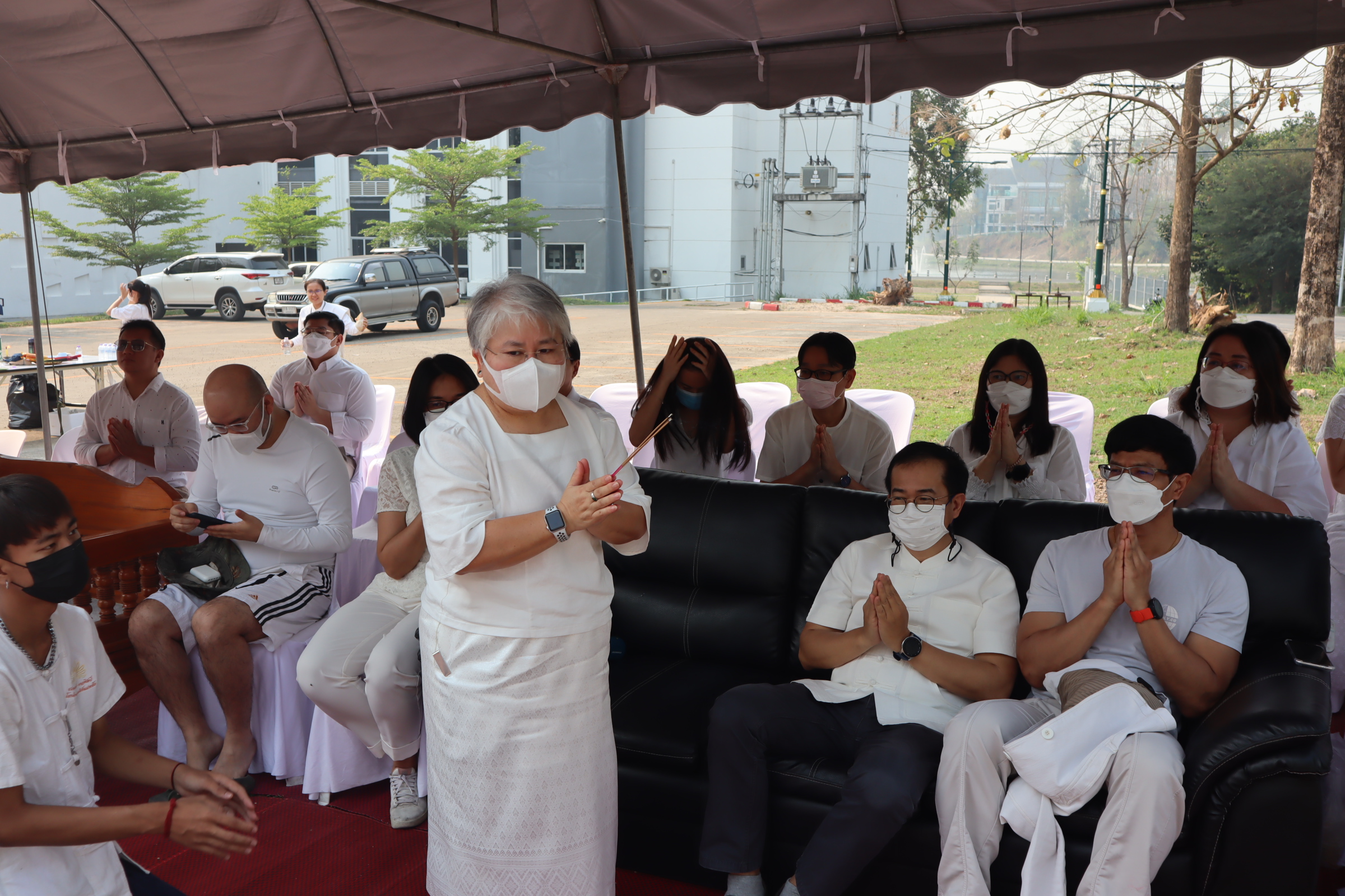 พิธีตั้งศาลพระภูมิใหม่เพื่อความเป็นสิริมงคล