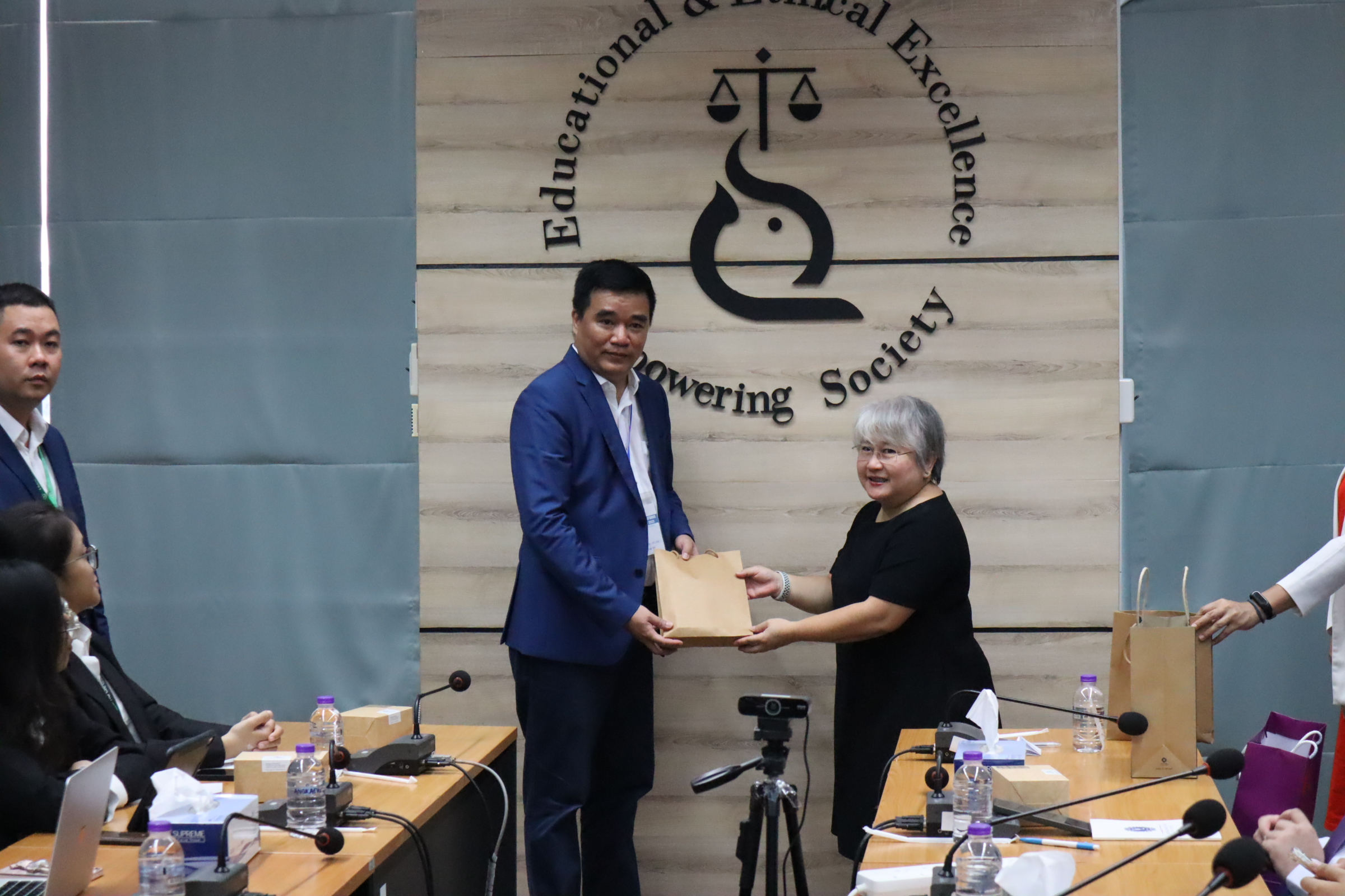 ต้อนรับคณะอาคันตุกะจาก Ho Chi Minh City University of Law (HCMCULAW)