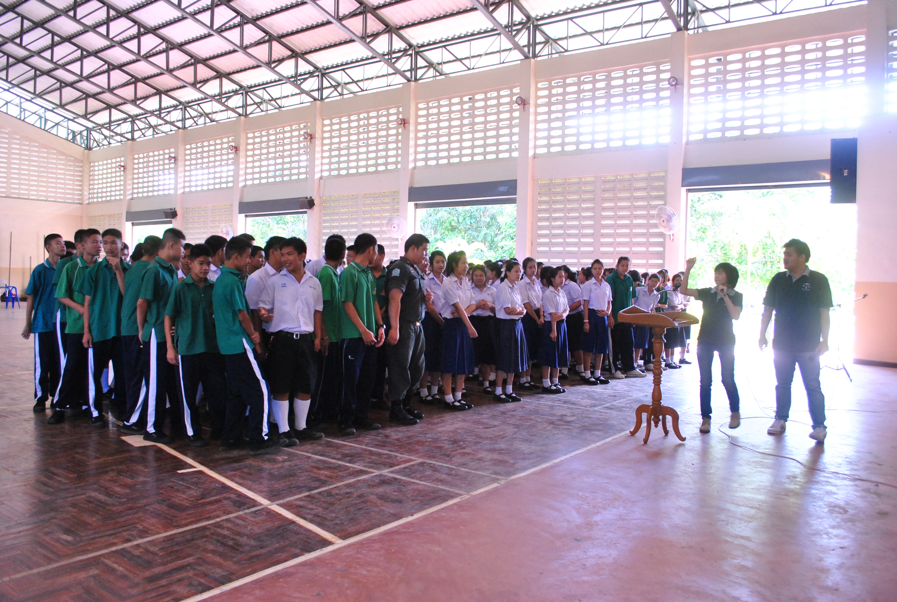 โครงการคลินิกกฎหมายสัญจร ครั้งที่ 2/2554 ณ โรงเรียนบ้านแม่หอพระวิทยาคม อ.แม่แตง จ.เชียงใหม่